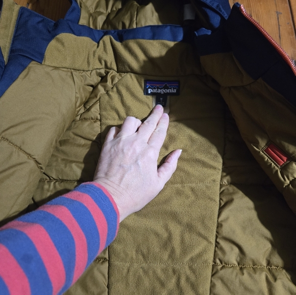 Patagonia sz m winter jacket - Picture 2 of 8